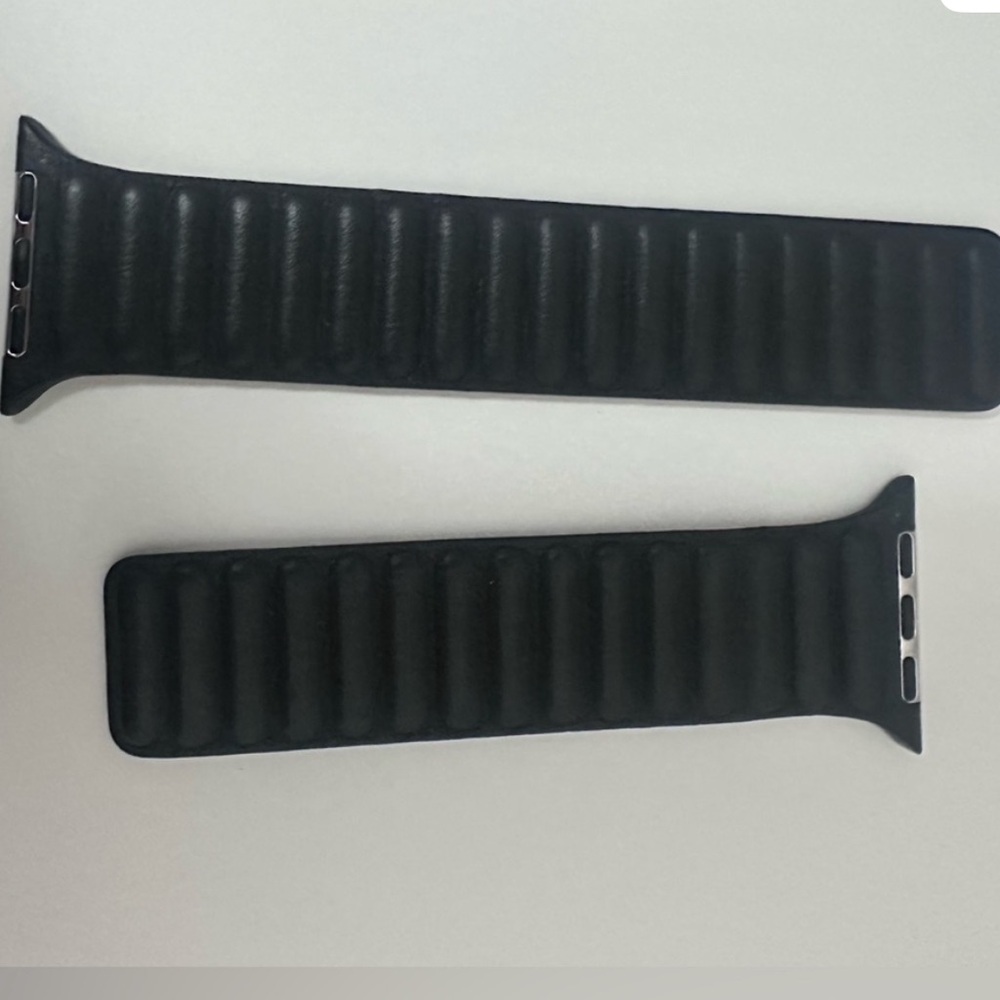 Apple Watch Black Ribbed Strap 44 mm
